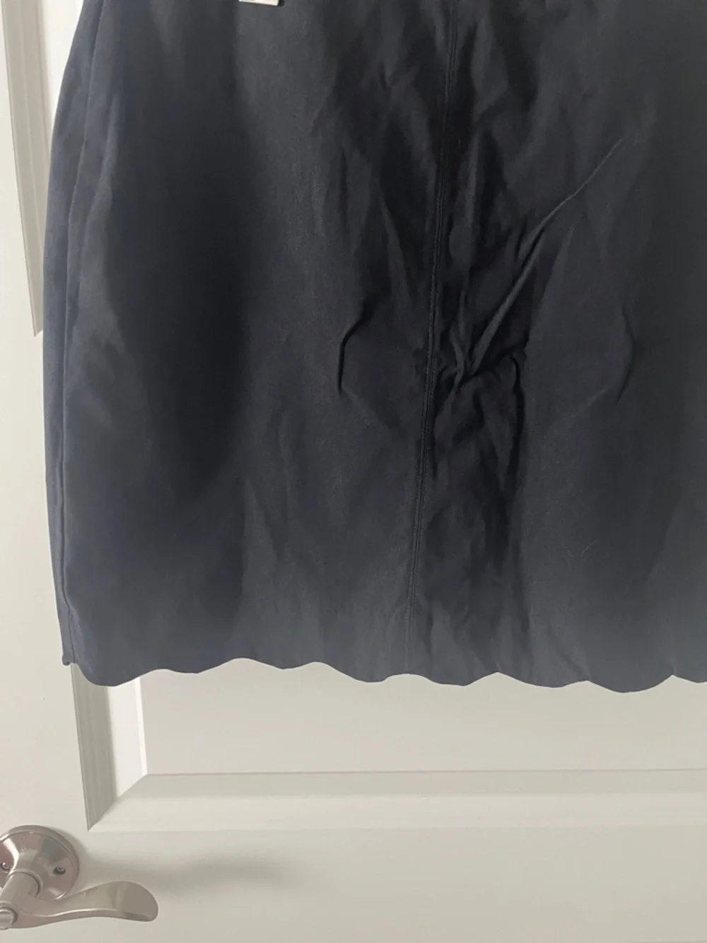 Lulu-B Black Scalloped Hem Mini Skirt - Picture 4 of 9